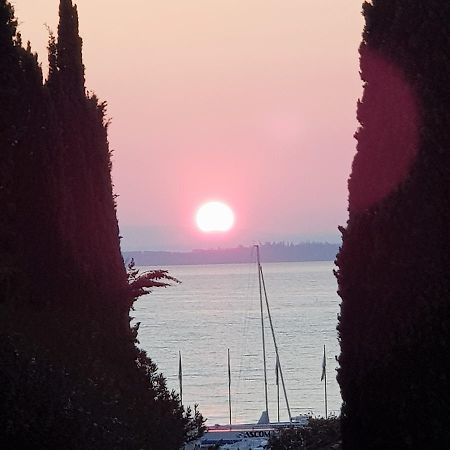 Hotel Francesco Padenghe sul Garda Eksteriør billede