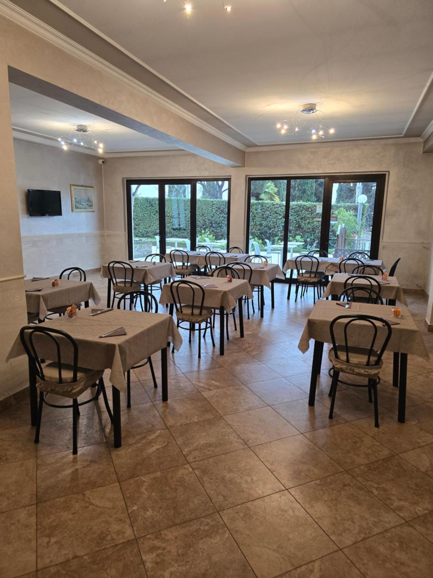Hotel Francesco Padenghe sul Garda Eksteriør billede