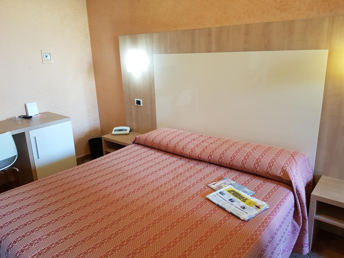 Hotel Francesco Padenghe sul Garda Eksteriør billede